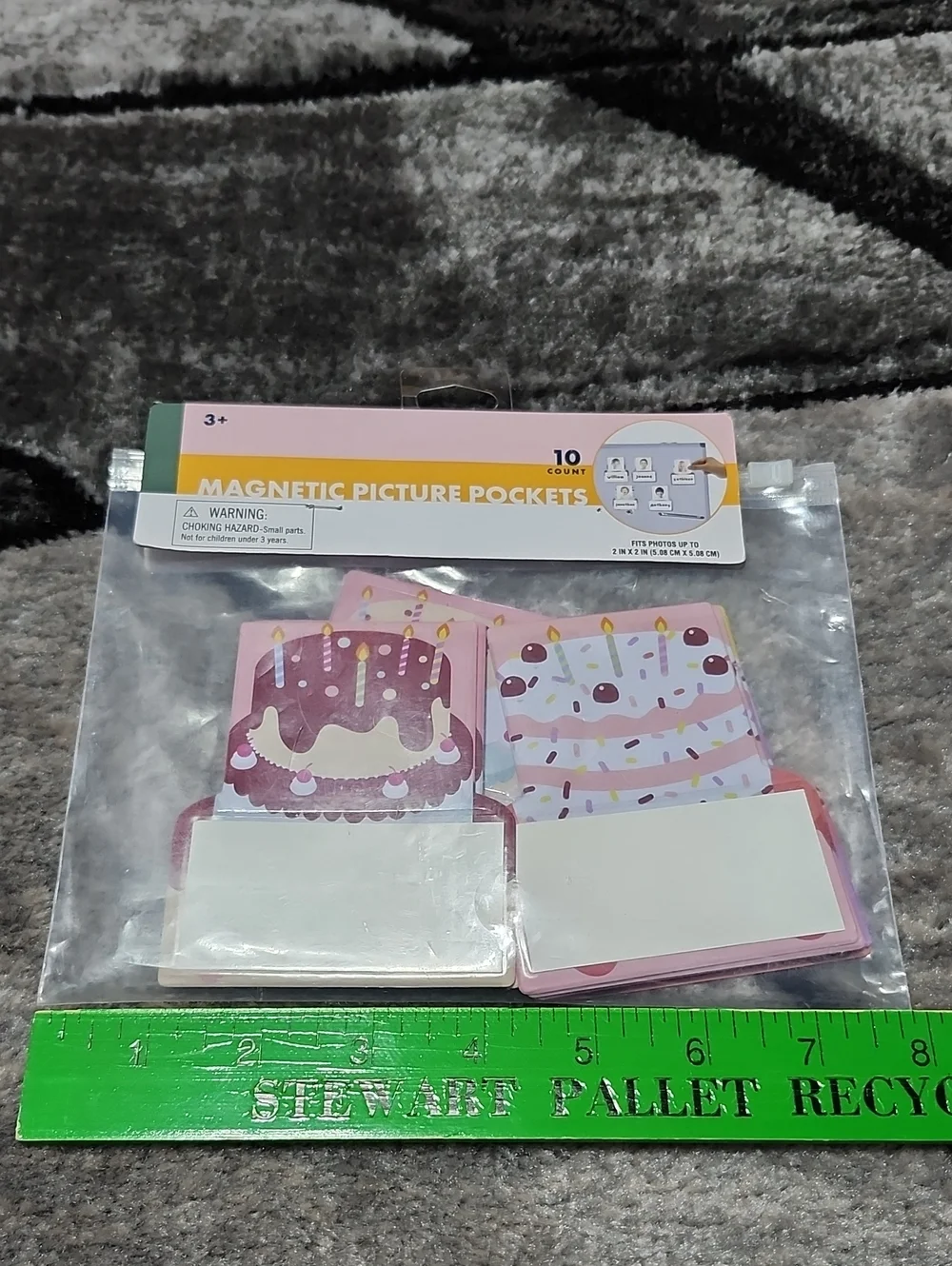 MAGNETIC PICTURE POCKET 10-COUNT BIRTHDAY CAKE DESIGN DRY-ERASE NAME FRAMES